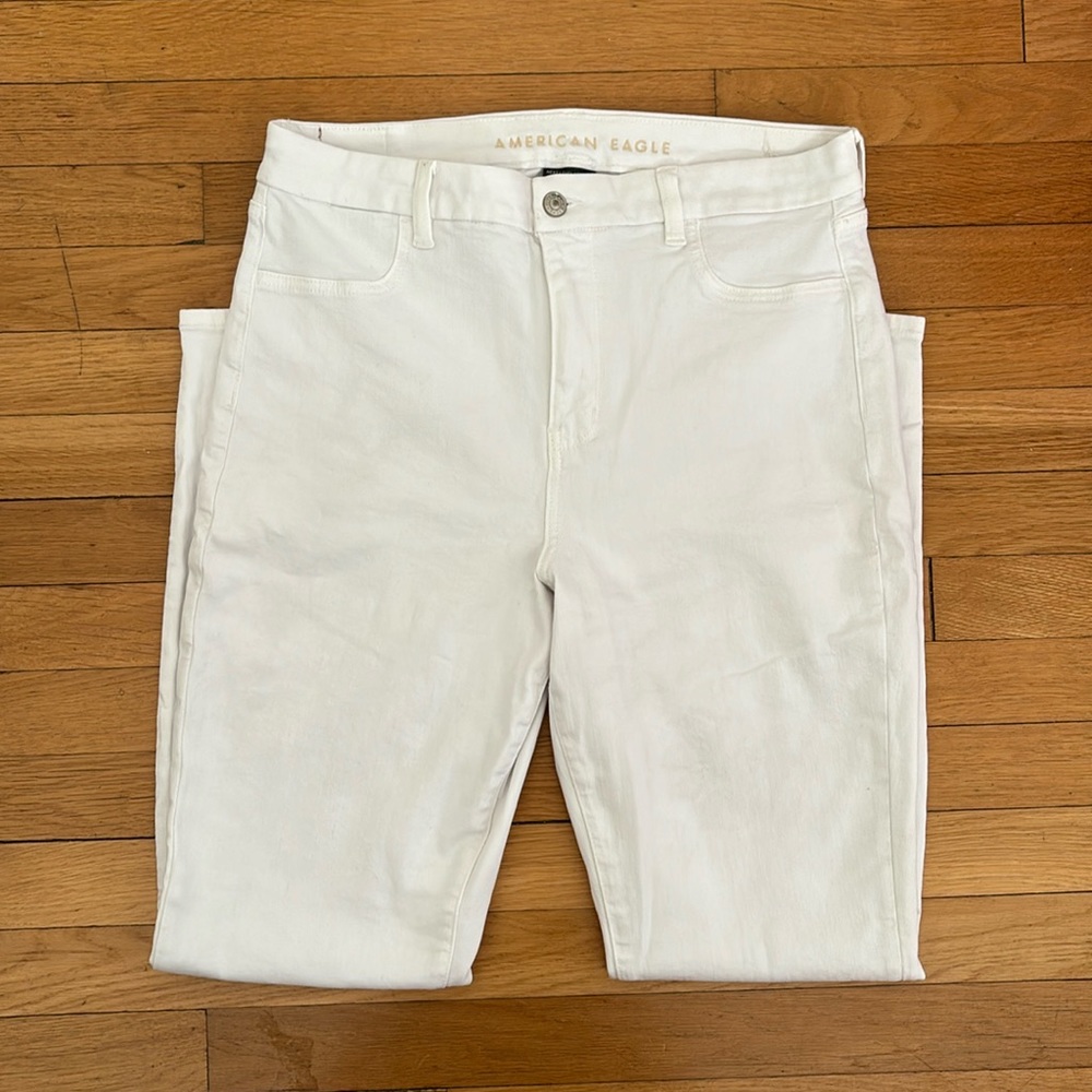 American Eagle Next Level Stretch Size 12L white jeggings